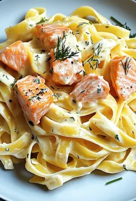 Lachs-Tagliatelle mit cremiger Zitronensoße