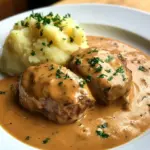 Hackb&auml;llchen in cremiger Sauce mit Kartoffelp&uuml;ree